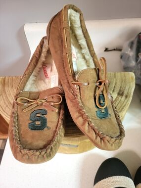 Michigan State Spartans Campus Cruzerz Women 9 Moccasins Slip On Beige